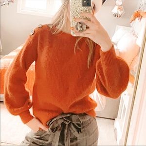 A Loves A Cinnamon Pumpkin Colored Sweater Size M EUC